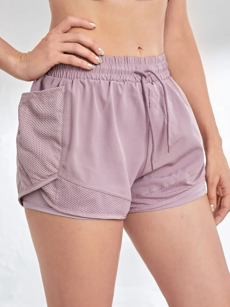 Shorts Esportivos Femininos com Bolsos — Legging Falsa 2 em 1 para Corrida e Treino